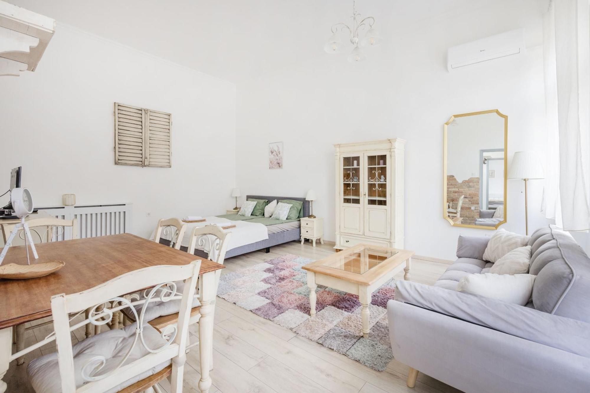 A Touch Of Provence And Pastels In The Centre Apartment Budapest Exterior photo